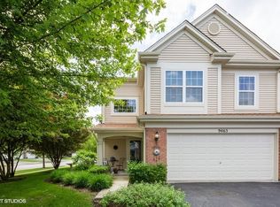 9463 Rainsford Dr #1, Huntley, IL 60142