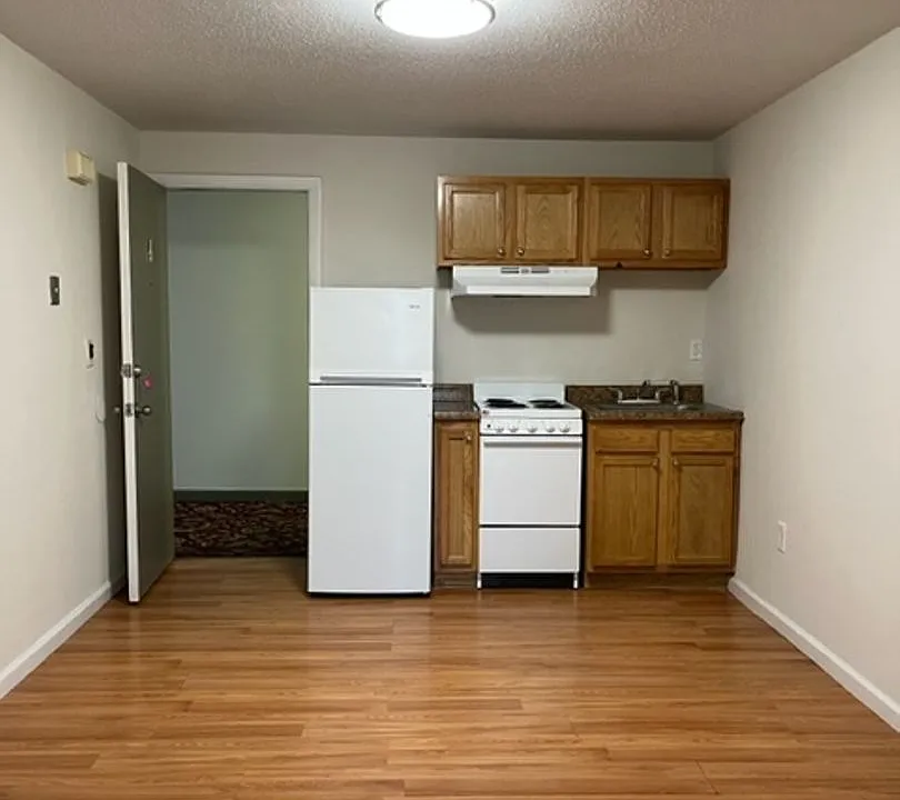 145 Whiting St