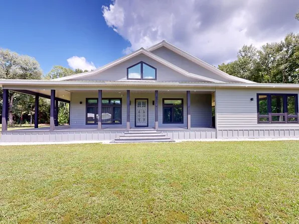 224 School St, Dozier, AL 36028