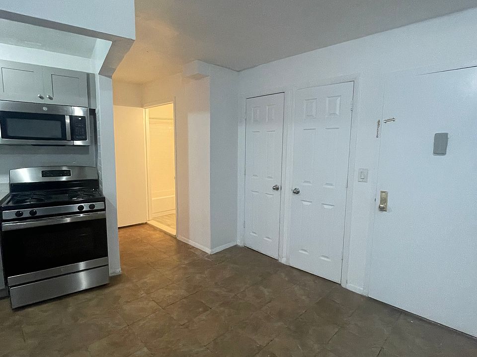 2nd image of 1230 Sheridan Ave #H