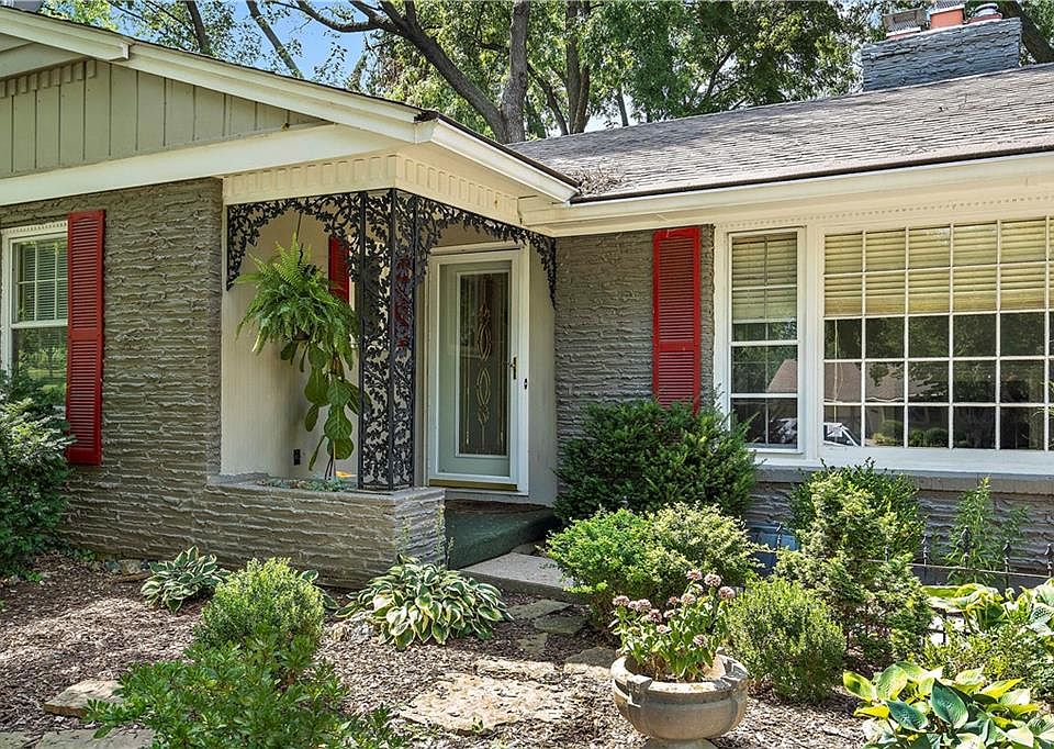 1st image of 9508 Belleview Ave