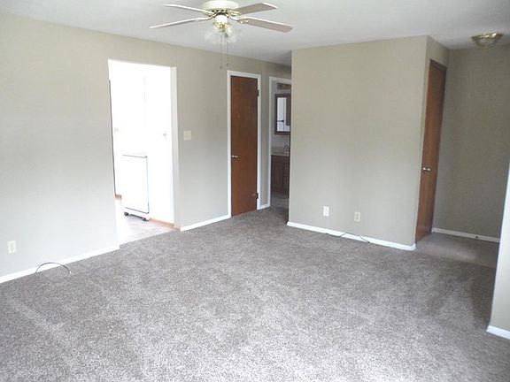 5th image of 1542 N 27th Pl