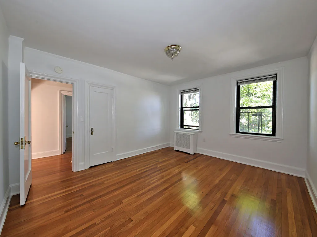 Apartment for Rent — Photo 4