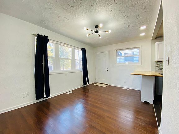 2nd image of 602 S Biltmore Ave Unit 1