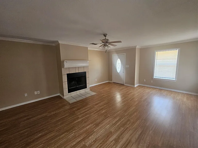 1605 Stuart Rd — Photo 3