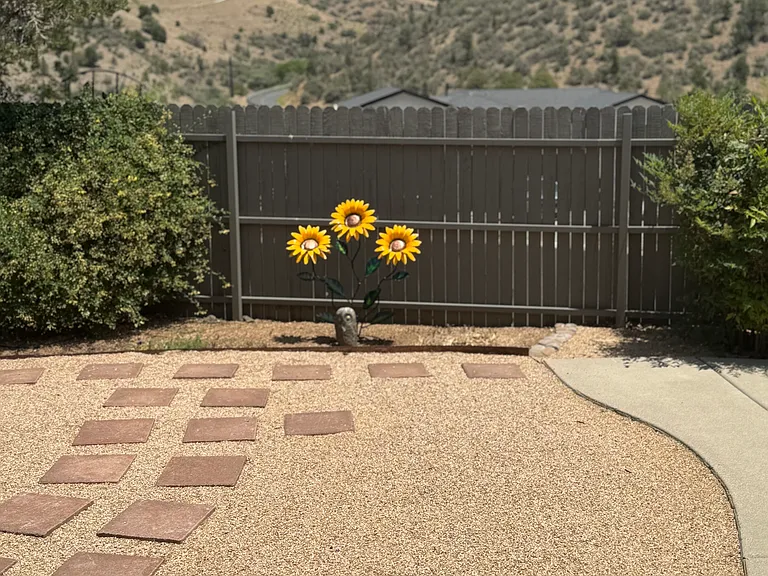 665 N Creekside Dr — Photo 26