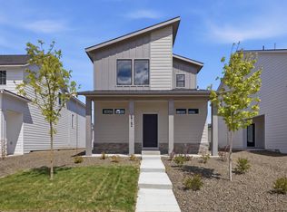 6742 W Redwood Creek Dr, Meridian, ID 83646