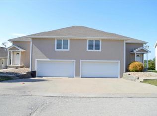 1304 Holly Hock Dr, Cameron, MO 64429