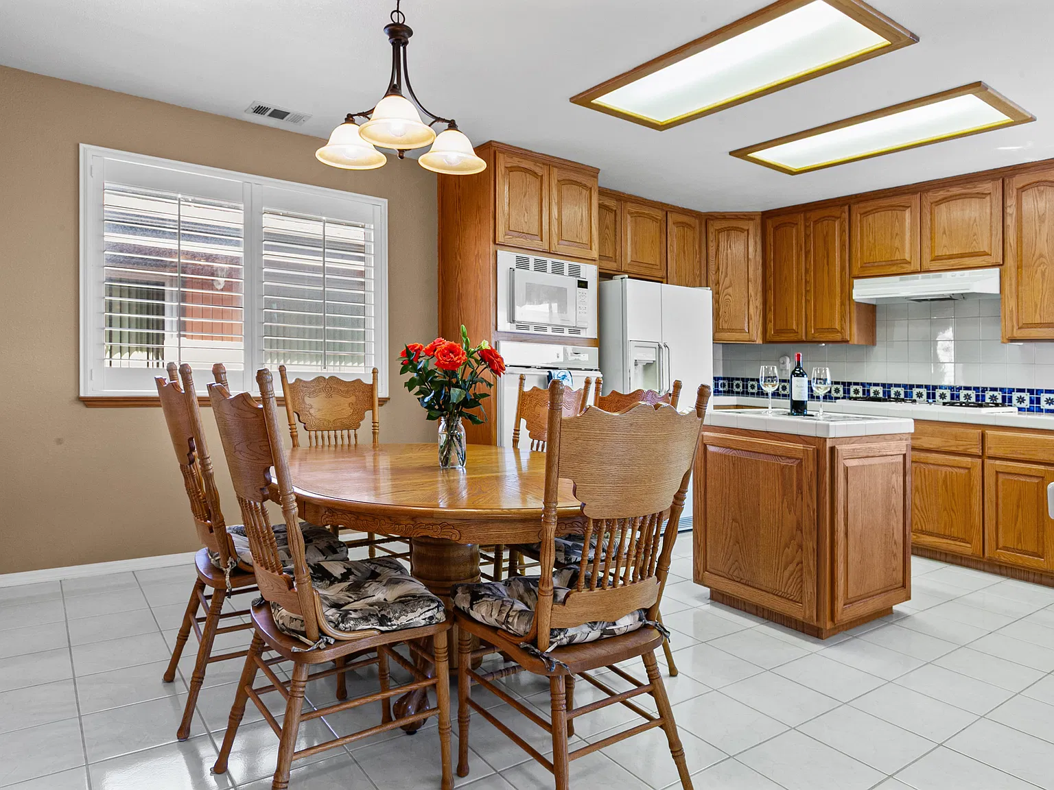 3 bed, 1875 sqft, $6,600 — Photo 4