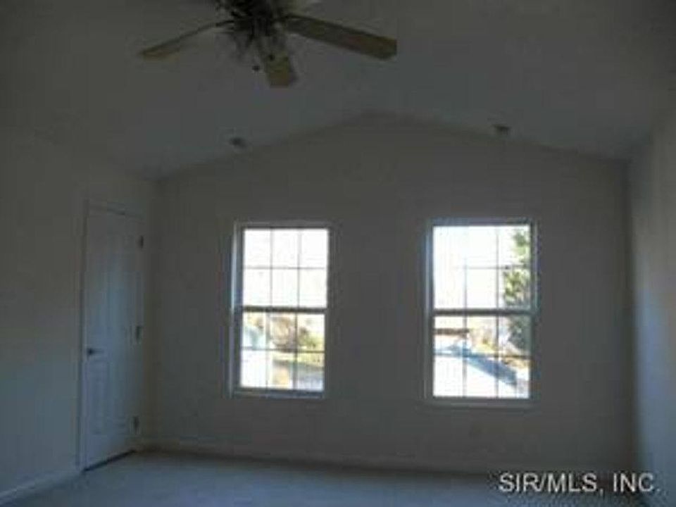 2nd image of 712 Illinois Ave