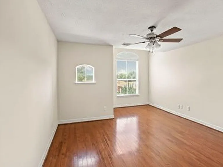 2354 Waterford Park St — Photo 14