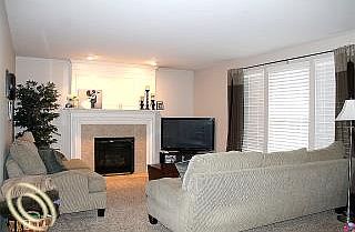 2nd image of 9661 Wexford Dr