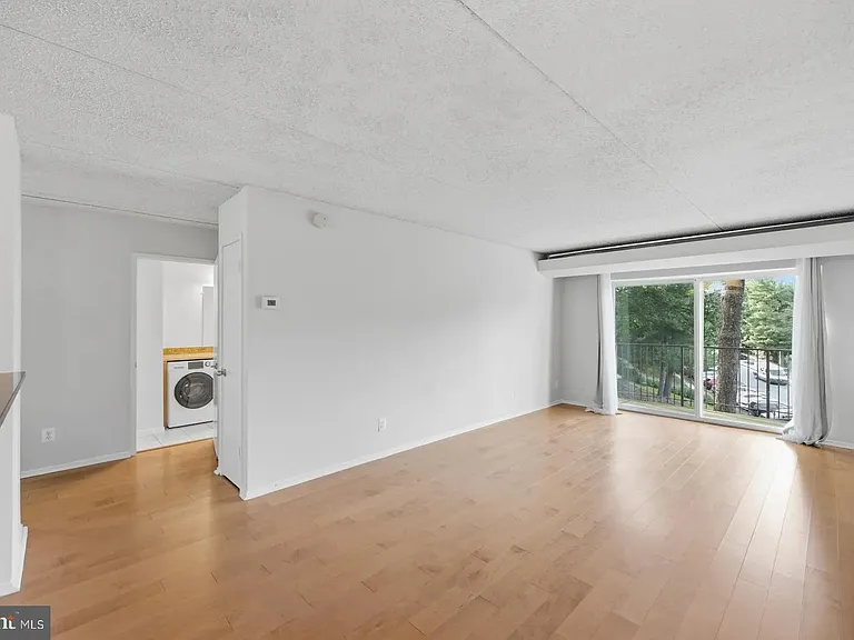 60 S Van Dorn St #202 — Photo 4