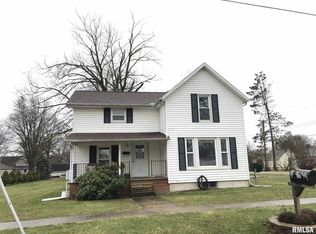 608 W Dearborn St, Elmwood, IL