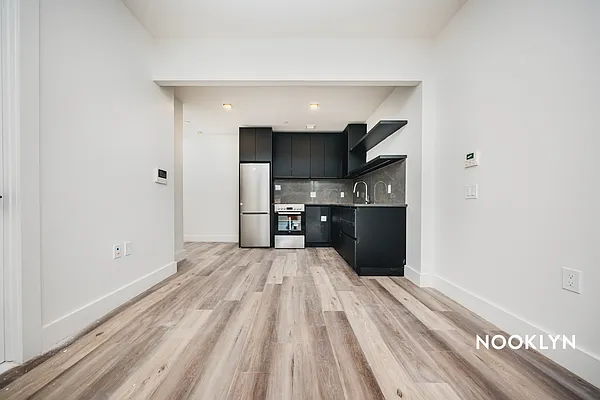 Rented by Nooklyn NYC LLC | media 73