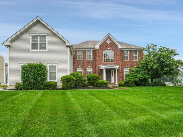 14 Chestnut Street, Hopewell Junction, NY 12533
