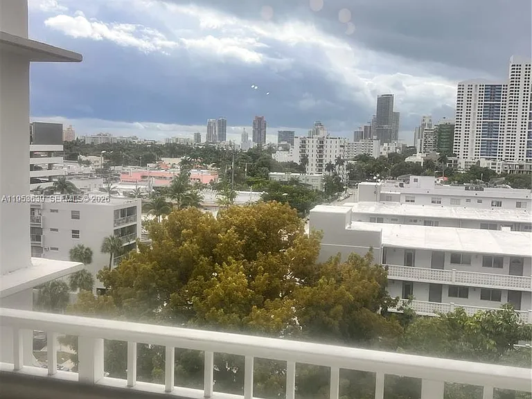 1300 Lincoln Rd #B902 — Photo 16