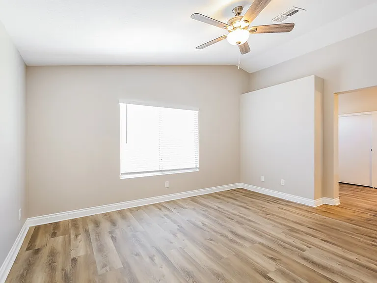 5016 Running Rapids Ave — Photo 10