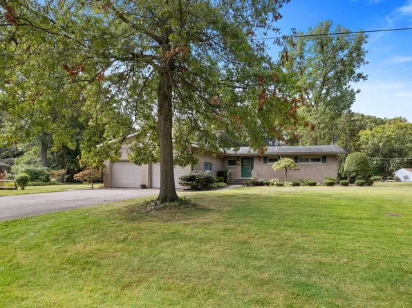 1254 Trillium Dr, Chesterton, IN 46304