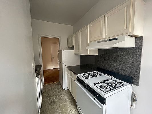 1st image of 145 Seaman Ave #5M