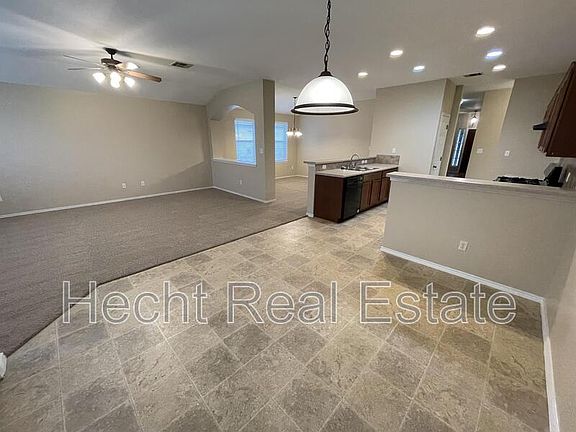 5th image of 11417 Gossamer Dr
