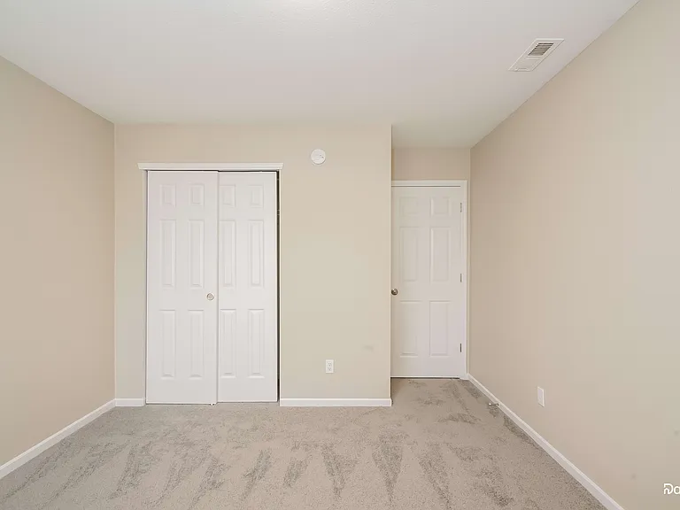 975 Curlew Ln — Photo 10