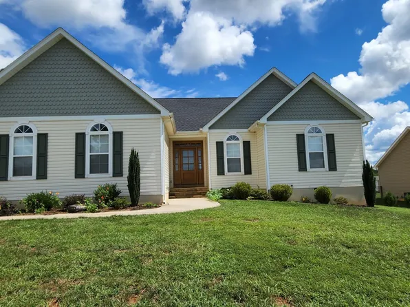 151 Castle Pines Ln, Statesville, NC 28625