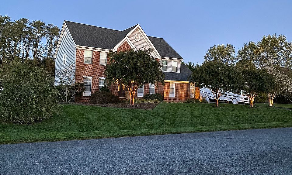 1st image of 230 Sheats Ln