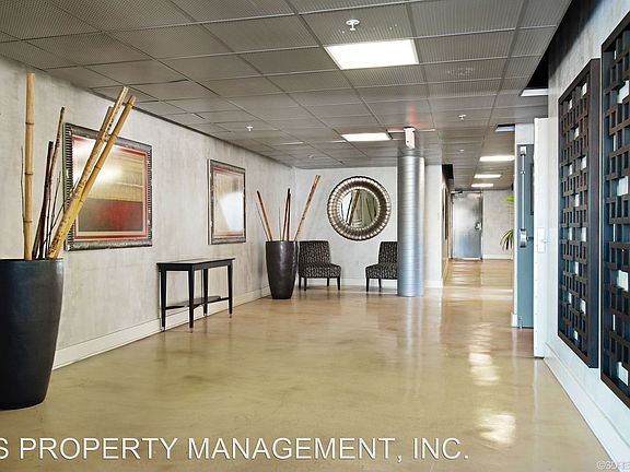 4th image of 1642 7th Ave Unit 129