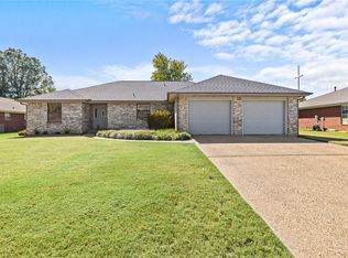4105 Clark Ave, Springdale, AR 72762