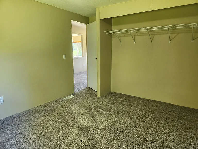 882 E Kelly Rd — Photo 17