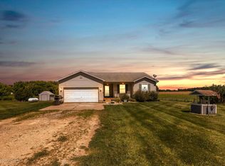 6253 Mills Hwy, Eaton Rapids, MI 48827