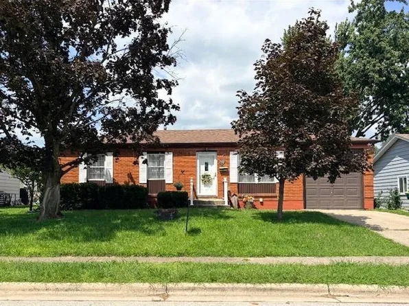 750 Crescent Dr, West Jefferson, OH 43162