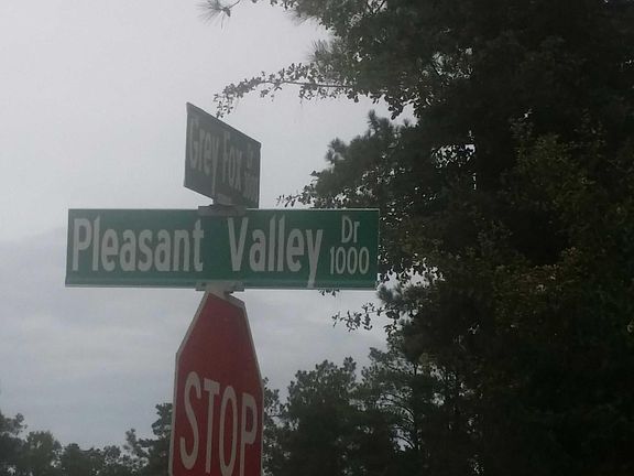 5th image of 1012 Pleasant Valley Dr