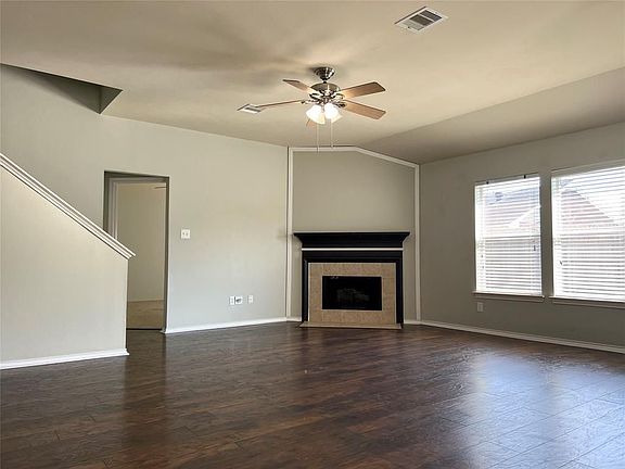 3rd image of 1911 Mound Lake Dr
