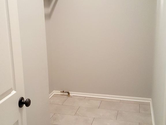 4th image of 5411 Payne St