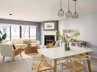 19 Burnham St APT B2, Belmont, MA 02478