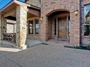 1908 Las Luna Ln, Arlington, TX 76012