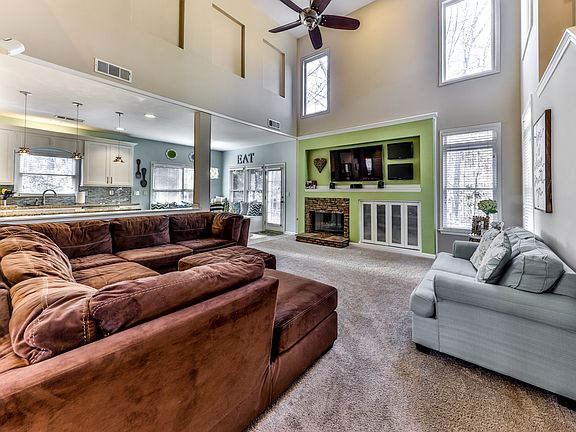 5th image of 1551 Delford Way