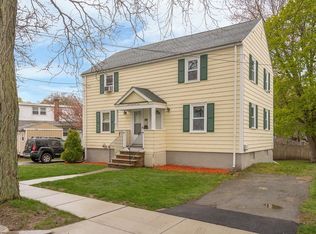 8 Jefferson Rd, Wakefield, MA 01880