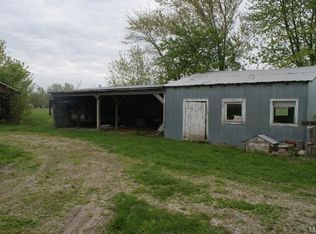 18 Cheatham Rd, Troy, MO 63379