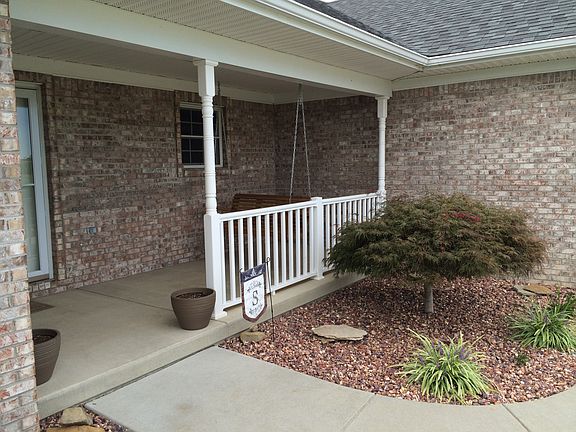 2nd image of 930 Kimberly Dr