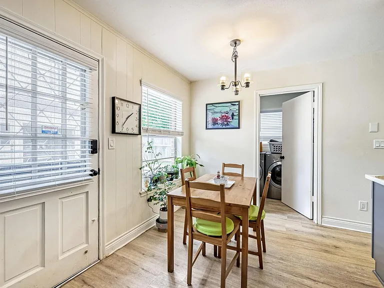 8927 Langdon Ln — Photo 14