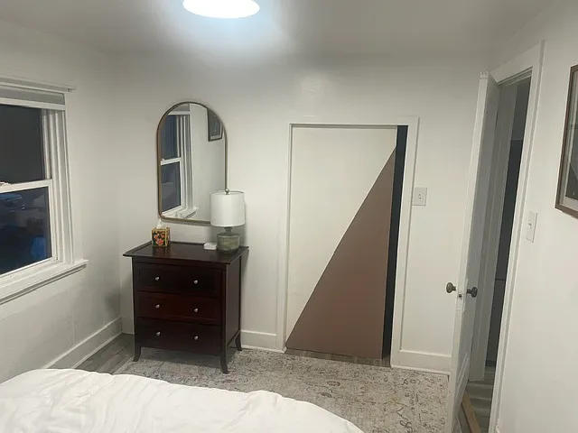 555 Franklin Ave — Photo 8