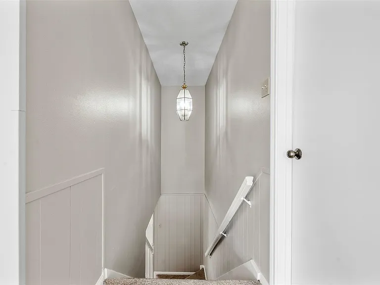 4106 Cypress Hill Dr — Photo 39