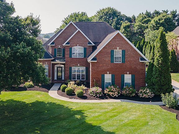 2nd image of 2631 Wild Fern Ln
