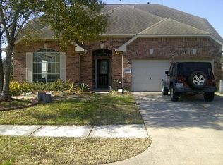 8911 Gaslight Village Dr, Houston, TX 77095