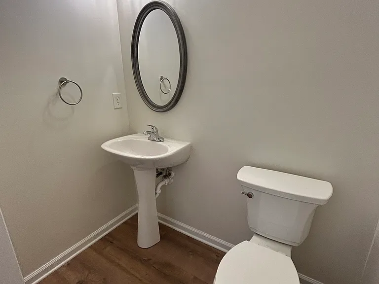 3051 Kentmere Dr — Photo 18