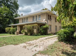 305 Hill St, Farmersville, TX 75442