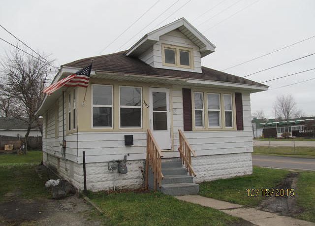 1st image of 360 Corinne St SW